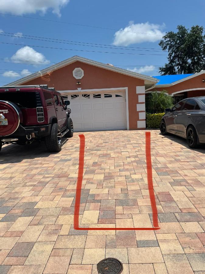 Twelve Oaks Modern Independent Apartment Tampa Luaran gambar