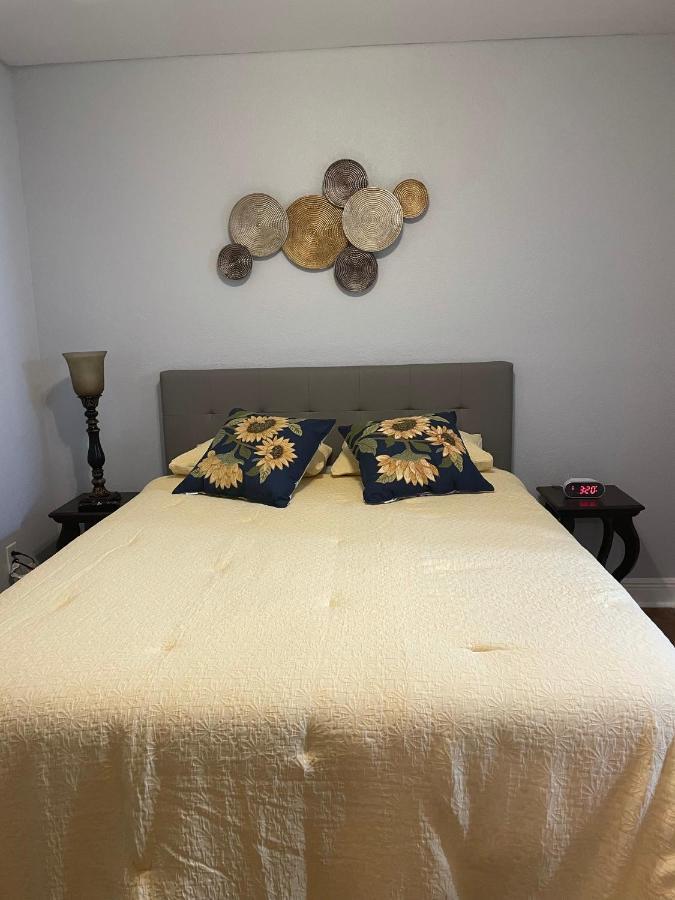 Twelve Oaks Modern Independent Apartment Tampa Luaran gambar